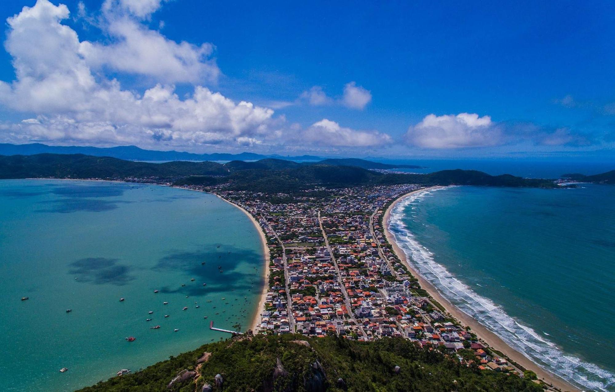 شقة Apto Praia De Mariscal E Canto Grande Bombinhas Sc - Canela Flats 02 المظهر الخارجي الصورة