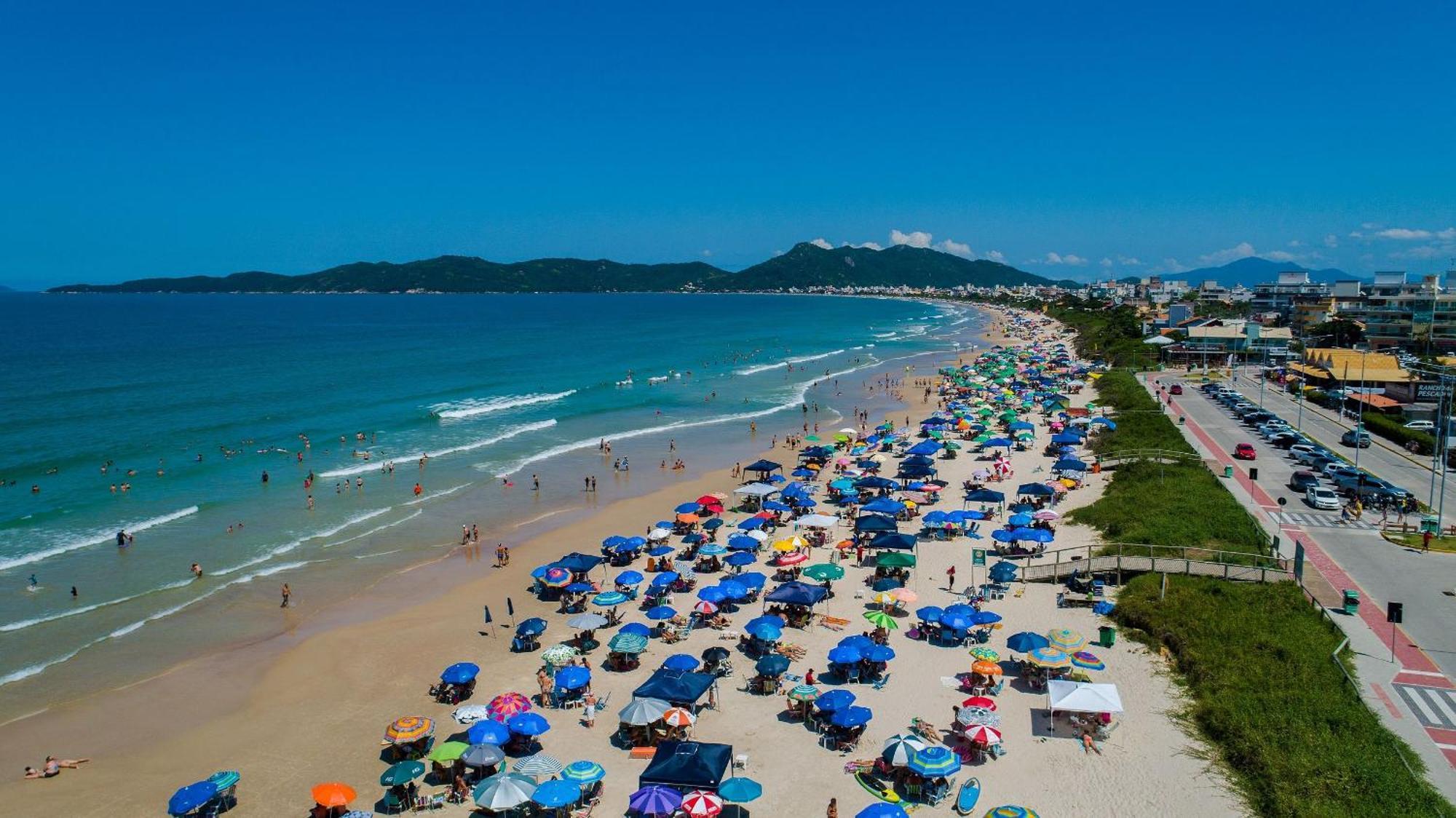 شقة Apto Praia De Mariscal E Canto Grande Bombinhas Sc - Canela Flats 02 المظهر الخارجي الصورة